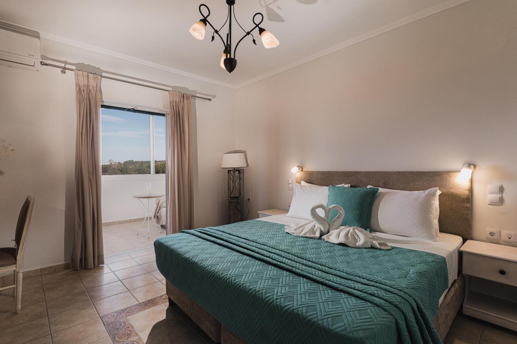St Nicholas Tsilivi Apts By 